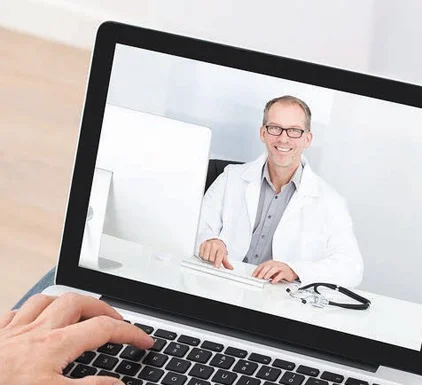 Юлия Аксенова на антикризисной конференции представила комплексный план эффективного перевода работы клиники в онлайн-формат